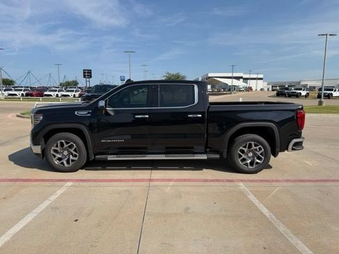 Used 2026 GMC Sierra 1500 SLT RWD image 8