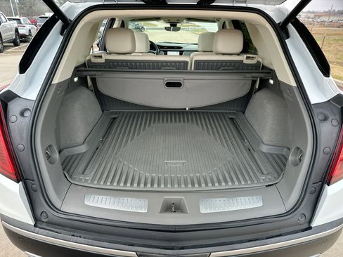 Used 2021 Cadillac XT5 Premium Luxury image 24