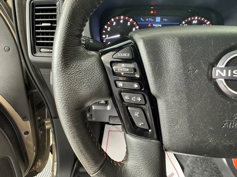 Used 2023 Nissan Frontier PRO-4X w/ Pro-4X Premium Package AWD/4WD image 16
