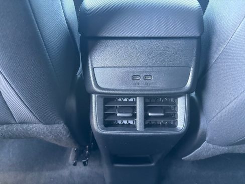 Used 2026 Chevrolet Equinox LT w/ Safety and Technology Package image 19