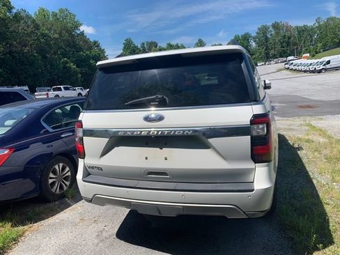 Used 2020 Ford Expedition Limited w/ Equipment Group 302A AWD/4WD image 6