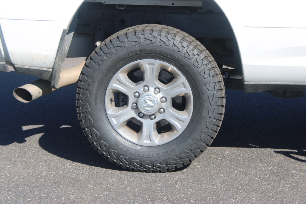 Used 2025 RAM 2500 Big Horn AWD/4WD image 12