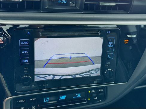 Used 2017 Toyota Corolla XLE w/ Carpet Mat Package (TMS) FWD image 10