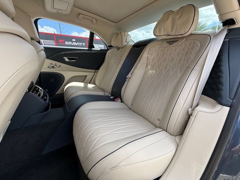 Used 2020 Bentley Flying Spur W12 AWD/4WD image 22
