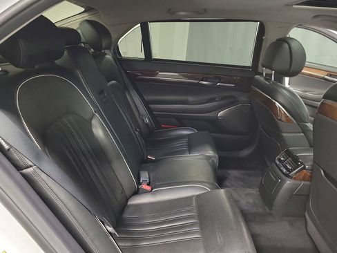 Used 2017 Genesis G90 3.3T Premium RWD image 21