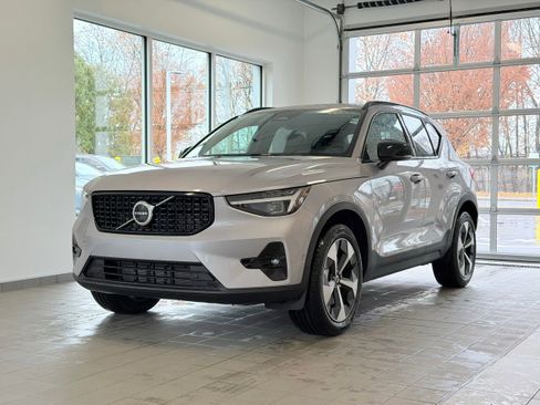 New 2026 Volvo XC40 B5 Plus w/ Protection Package Premier image 2
