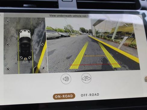 New 2025 Land Rover Discovery S image 15