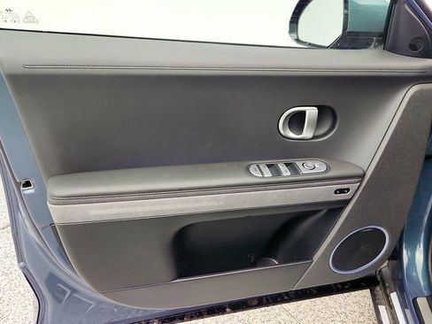 Used 2024 Hyundai Ioniq 5 Limited image 11