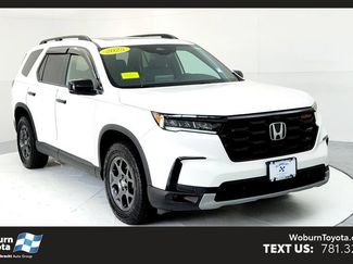 Used 2025 Honda Pilot TrailSport video 1