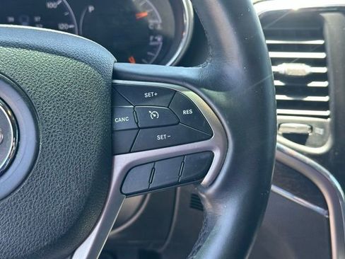 Used 2018 Jeep Grand Cherokee Limited w/ Luxury Group II AWD/4WD image 19