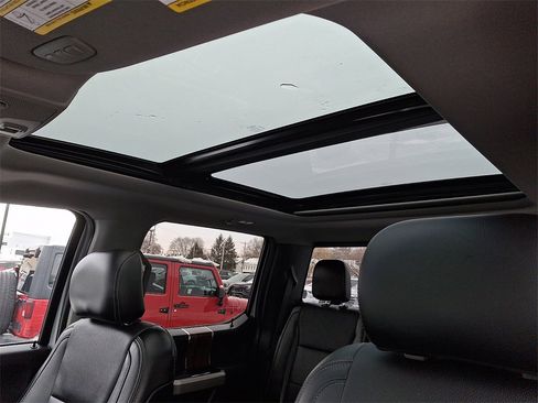 Used 2017 Ford F150 Lariat w/ Equipment Group 502A Luxury image 12