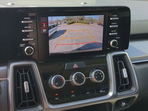Used 2023 Kia Sorento LX image 16