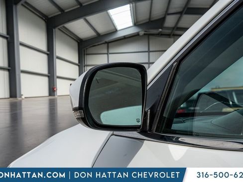 Used 2016 Jeep Cherokee Overland w/ Technology Group image 27