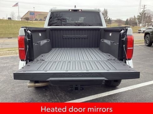 Used 2024 Toyota Tacoma TRD Off-Road image 10