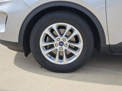 Used 2022 Ford Escape SE FWD image 17