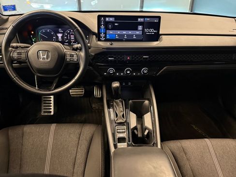 Used 2023 Honda Accord Sport image 9