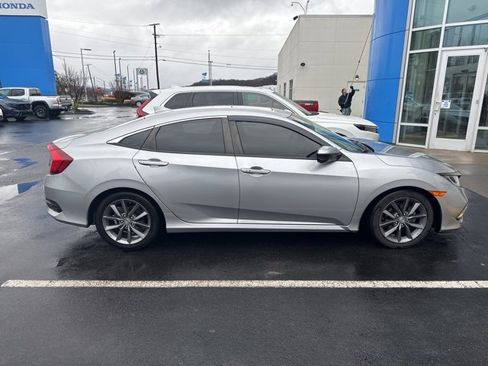 Used 2019 Honda Civic EX image 1