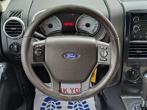 Used 2008 Ford Explorer Sport Trac XLT AWD/4WD image 18
