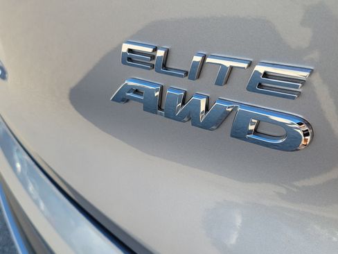 Used 2020 Honda Pilot Elite image 7