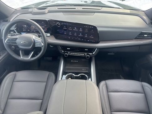 New 2026 Chevrolet Suburban Z71 w/ Comfort Package image 44