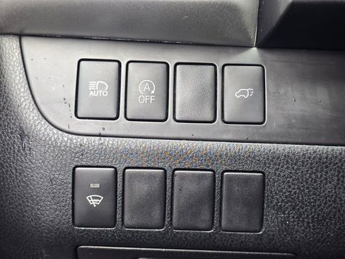 Used 2017 Toyota Highlander XLE AWD/4WD image 32