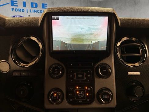 Used 2015 Ford F250 Lariat w/ Lariat Ultimate Package AWD/4WD image 17