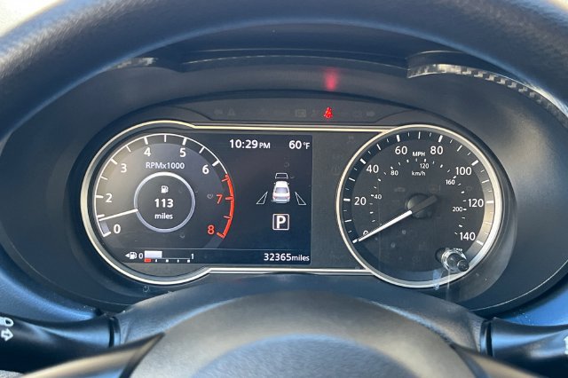 Used 2025 Nissan Versa SV FWD image 30