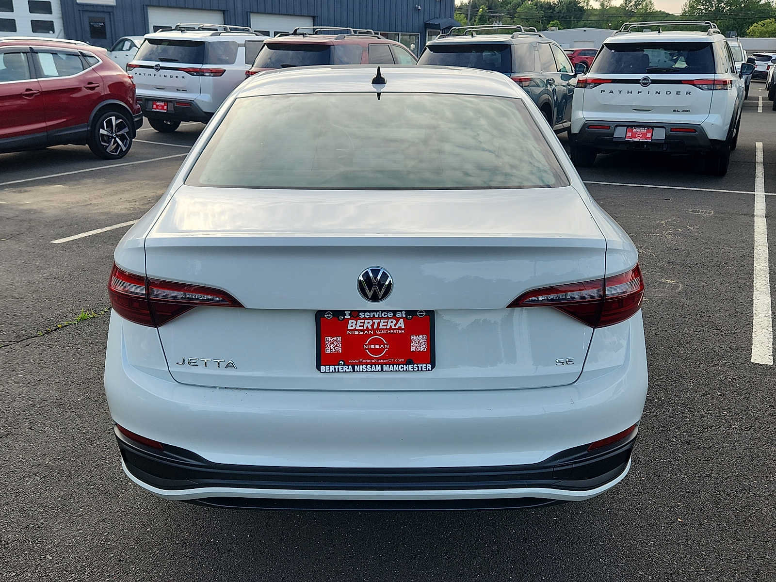 Used 2024 Volkswagen Jetta SE FWD image 5