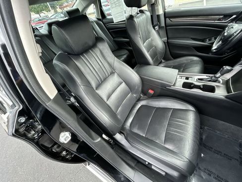 Used 2021 Honda Accord EX-L image 24