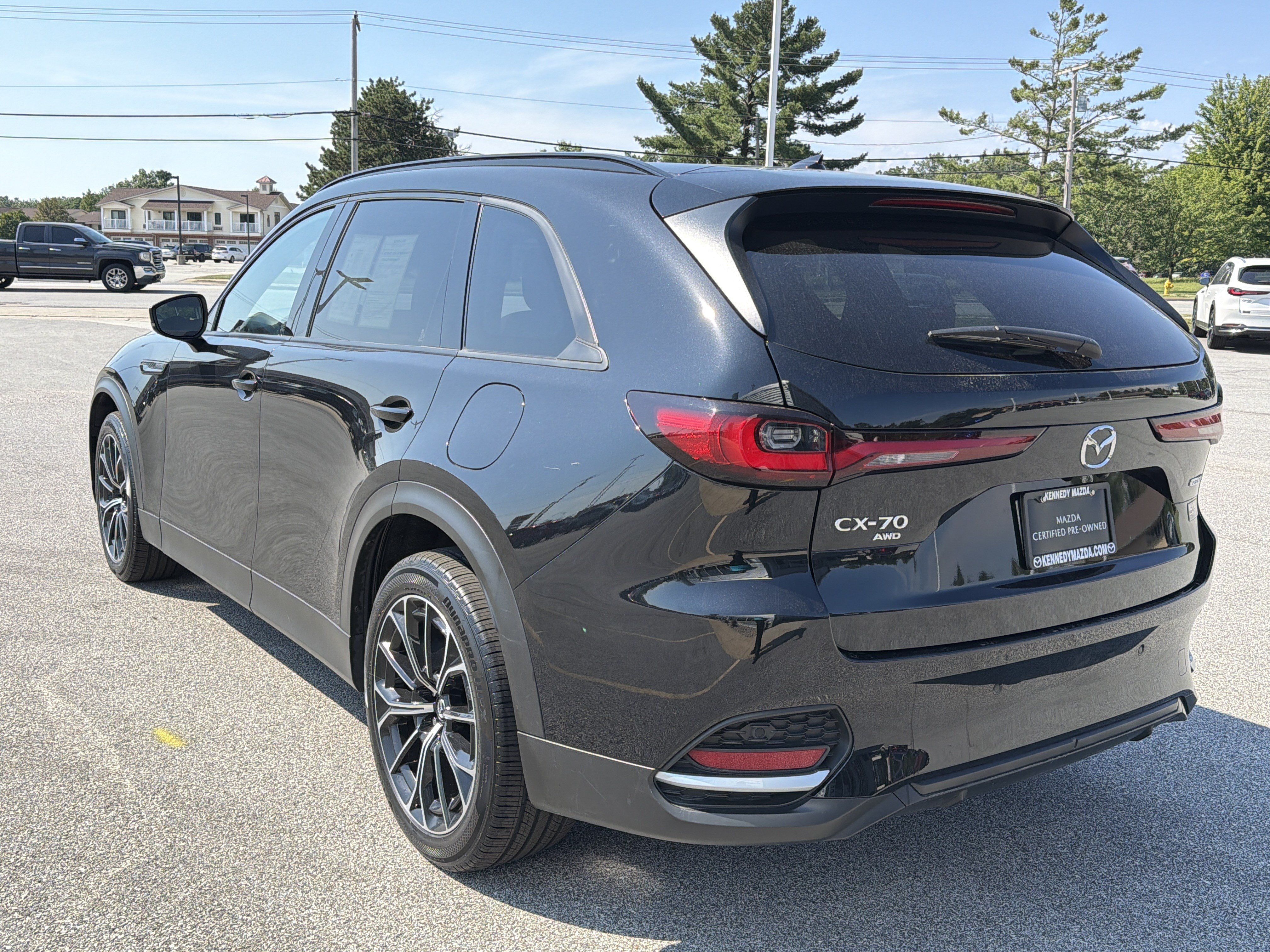 Certified 2025 MAZDA CX-70 Plug-In Hybrid w/ Premium Plus AWD/4WD image 5