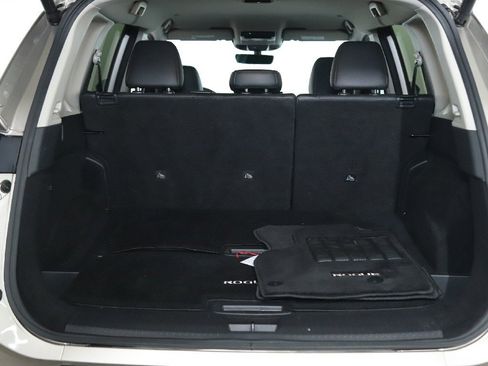 Certified 2024 Nissan Rogue SL image 31