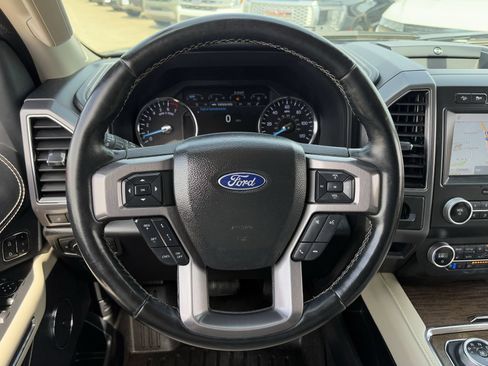 Used 2021 Ford Expedition Platinum AWD/4WD image 12