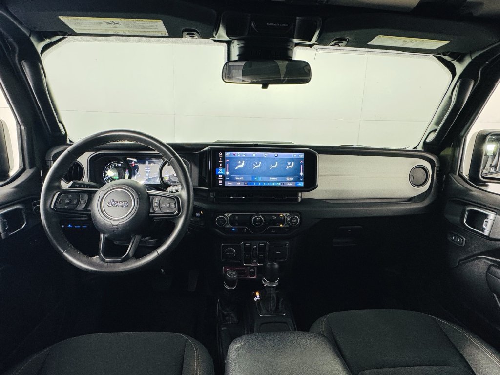 Used 2024 Jeep Wrangler Unlimited AWD/4WD image 20