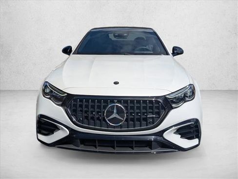 Used 2025 Mercedes-Benz E 53 AMG e 4MATIC Sedan image 5