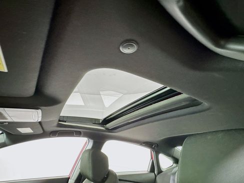 Used 2023 Honda Accord Sport image 3