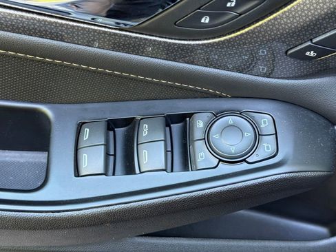 Used 2023 Chevrolet Traverse Premier w/ LPO, Floor Liner Package AWD/4WD image 20