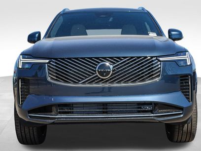 New 2026 Volvo XC90 T8 Plus w/ Protection Package Premier