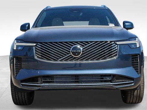 New 2026 Volvo XC90 T8 Plus w/ Protection Package Premier AWD/4WD image 2