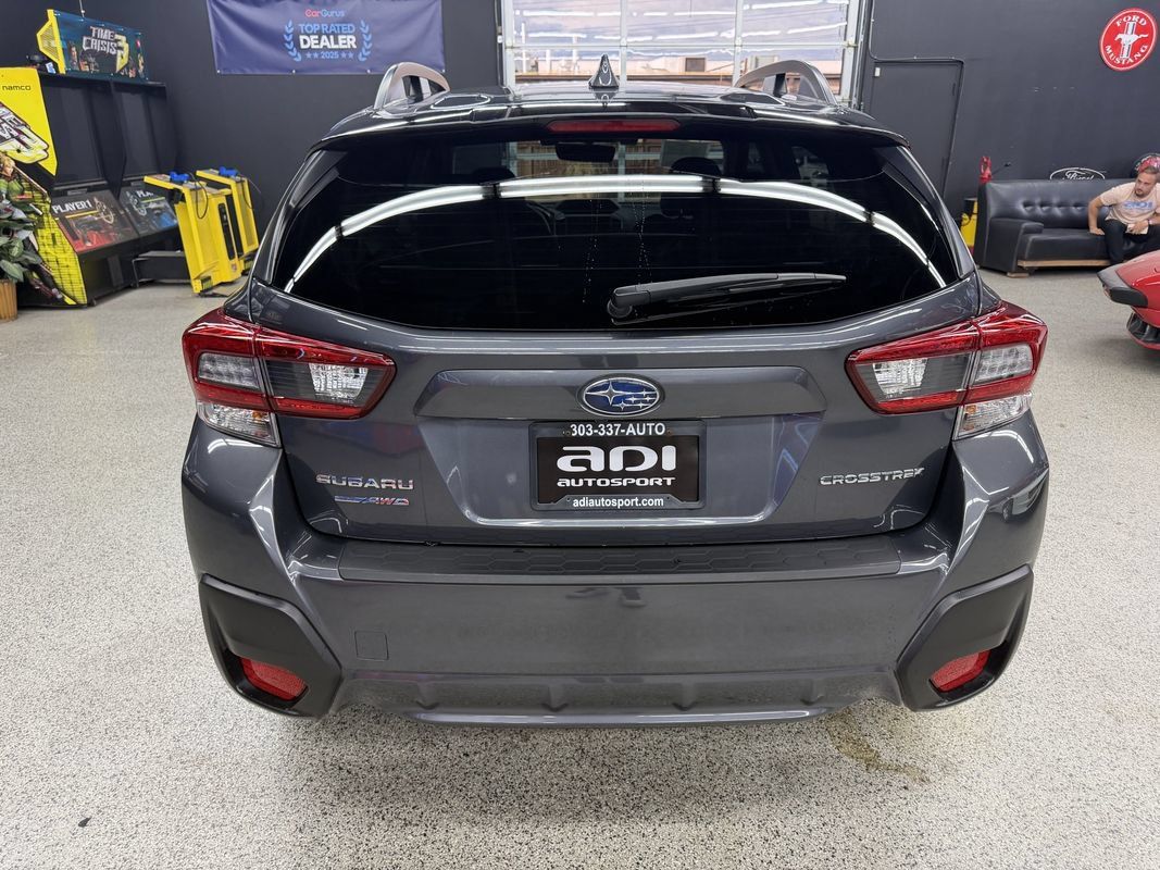 Used 2020 Subaru Crosstrek 2.0i Premium w/ Moonroof Package 1 AWD/4WD image 4
