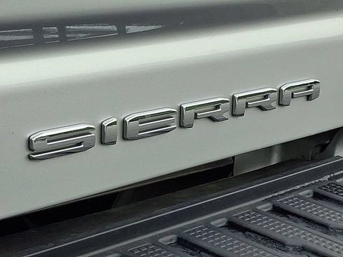 Used 2022 GMC Sierra 2500 Denali w/ Denali Ultimate Package AWD/4WD image 30