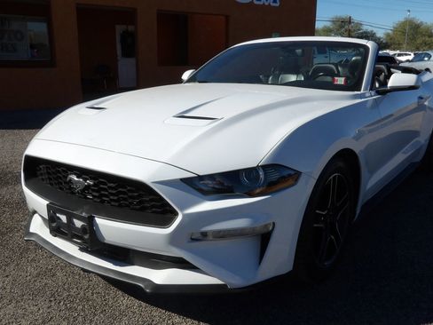 Used 2020 Ford Mustang Premium image 7