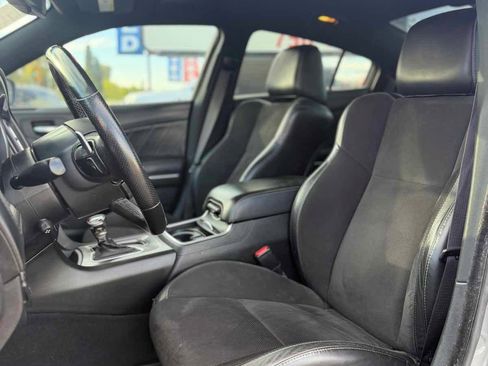 Used 2019 Dodge Charger R/T w/ Plus Group RWD image 16