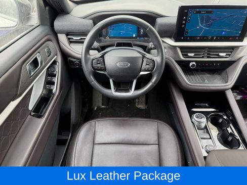 Used 2025 Ford Explorer Platinum w/ LUX Leather Package AWD/4WD image 31