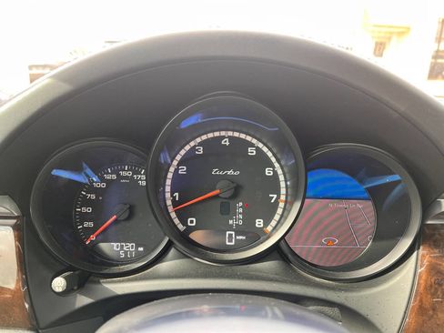 Used 2015 Porsche Macan Turbo image 11