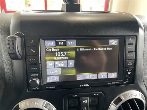 Used 2012 Jeep Wrangler Unlimited Sahara w/ Dual Top Group AWD/4WD image 13
