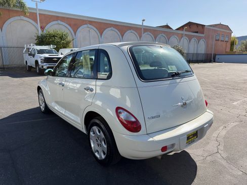 Used 2007 Chrysler PT Cruiser FWD image 36