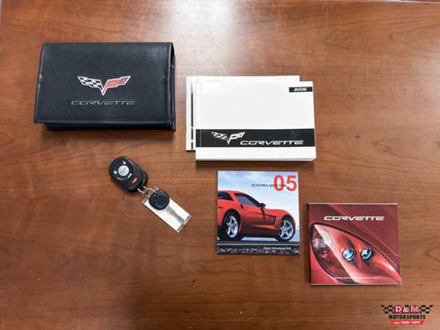 Used 2005 Chevrolet Corvette Convertible w/ Preferred Equipment Group RWD image 57