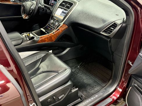 Used 2018 Lincoln MKX Reserve w/ Driver Assistance Package AWD/4WD image 21