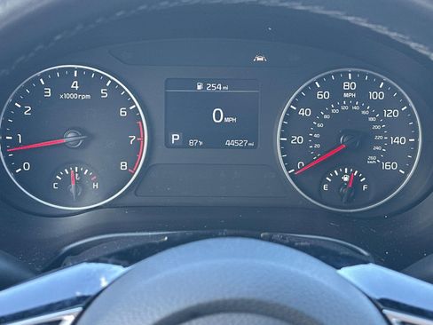 Used 2021 Kia Seltos S image 11