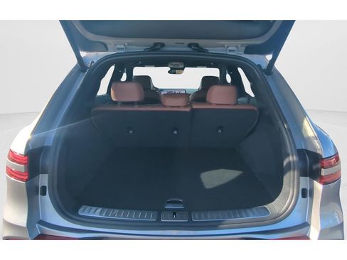 New 2026 Genesis GV70 2.5T Advanced AWD/4WD image 9
